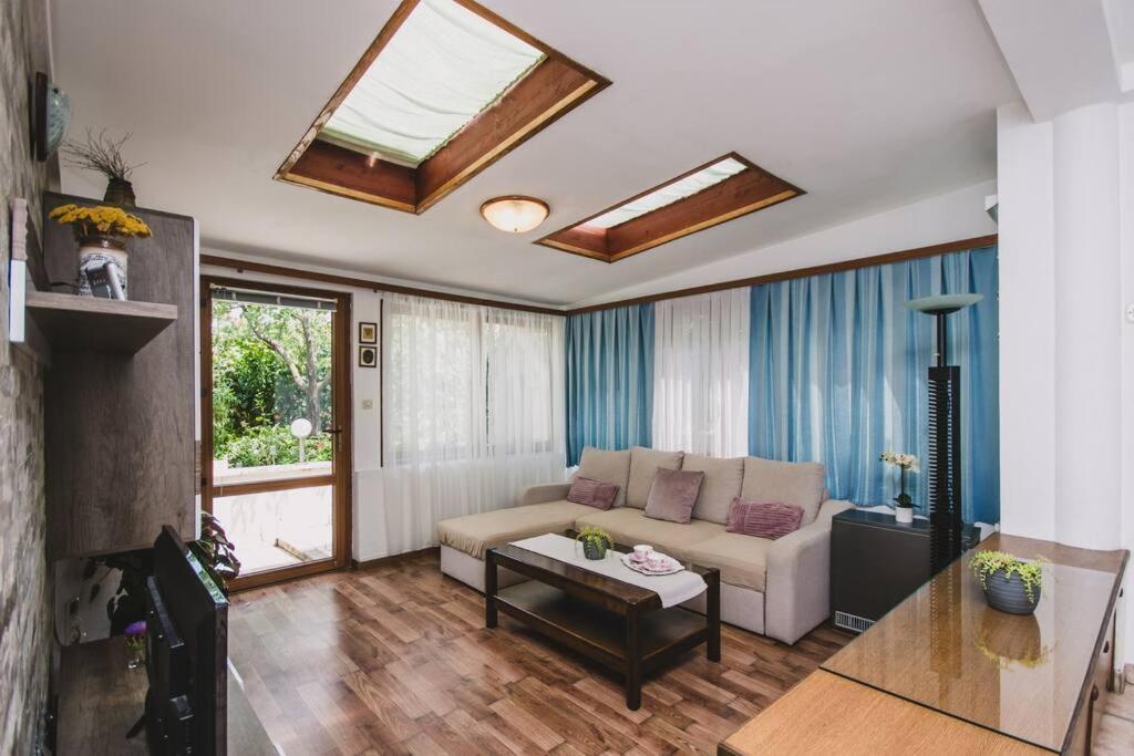 Marjan Hill 3-Br Apt,5 Guests Private Garden Near Beach Split Zewnętrze zdjęcie